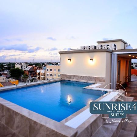 Sunrise 42 Suites By Holiday In Playa بلايا ديل كارمن المظهر الخارجي الصورة