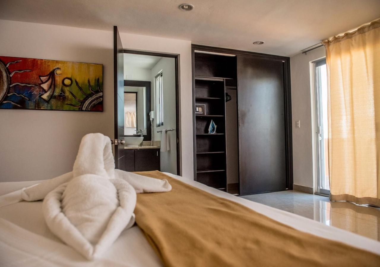 Sunrise 42 Suites By Holiday In Playa بلايا ديل كارمن المظهر الخارجي الصورة